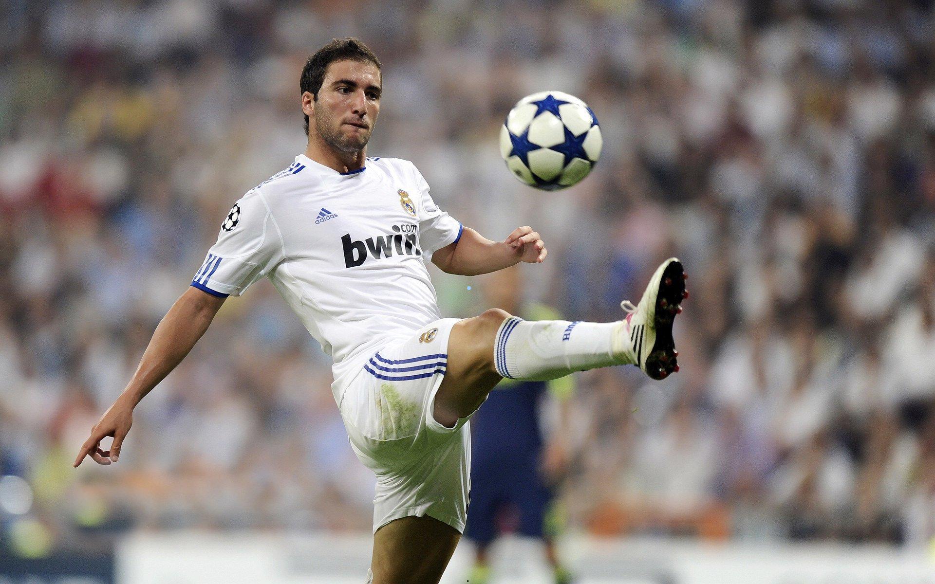 足彩网首页-汉堡后卫拉莫斯通过北京国安体检，10万欧元转会即将官宣