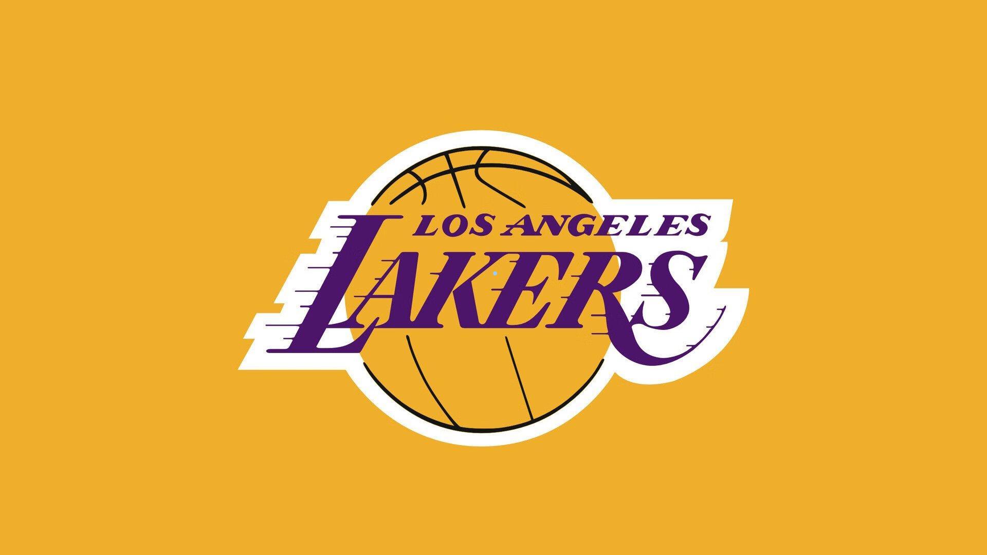 勒布朗·詹姆斯生涯数据跨越二十年，21岁场均30+7+7，41岁依旧闪耀赛场